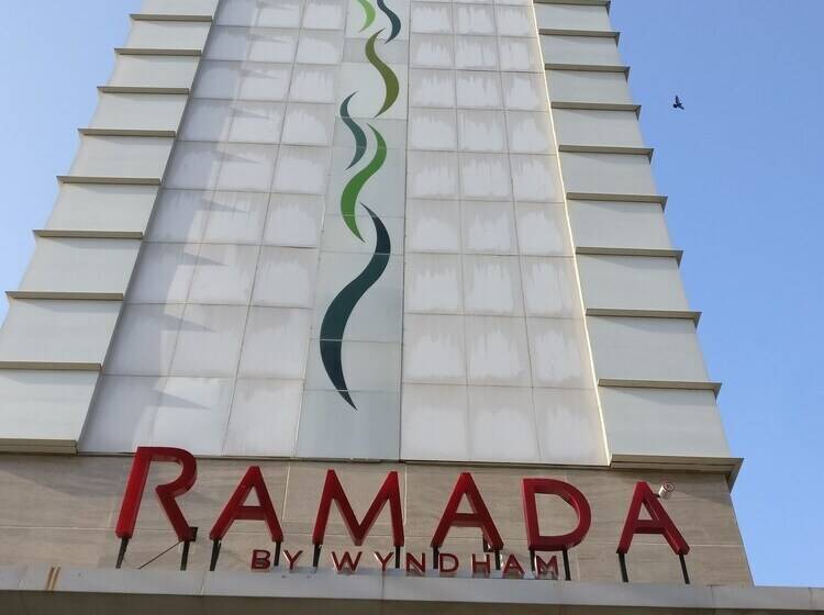Hotel Ramada Ahmedabad