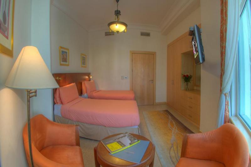 Отель Royal Club Palm Jumeirah