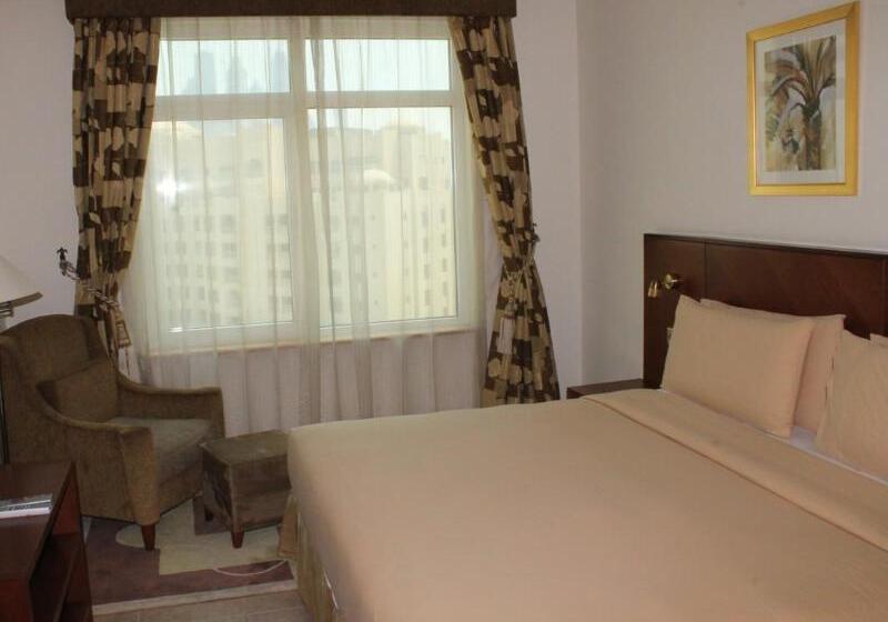 Отель Royal Club Palm Jumeirah