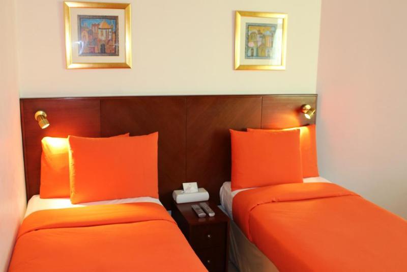 Отель Royal Club Palm Jumeirah