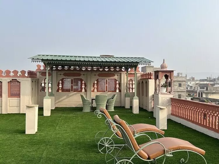 هتل Suryaa Villa   A Boutique Heritage