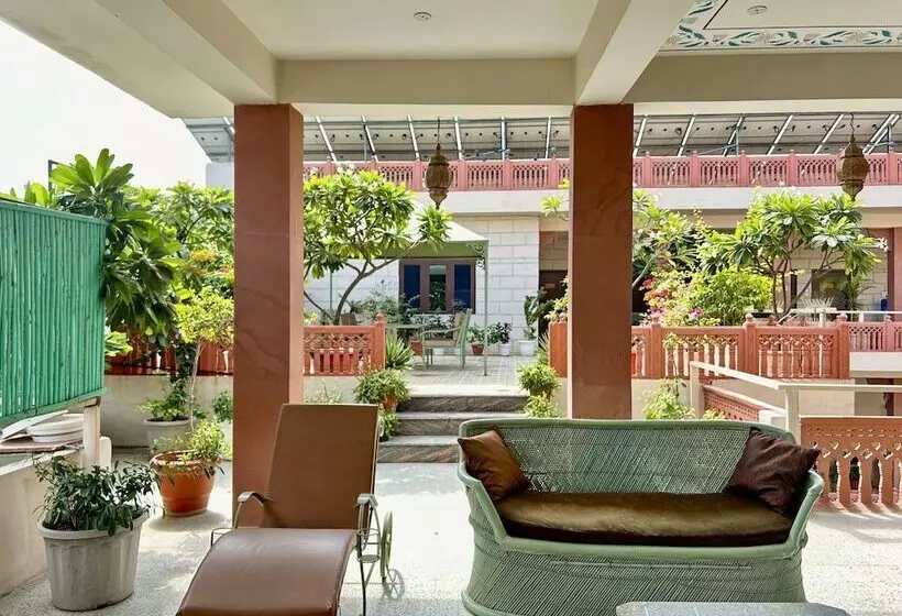 هتل Suryaa Villa   A Boutique Heritage