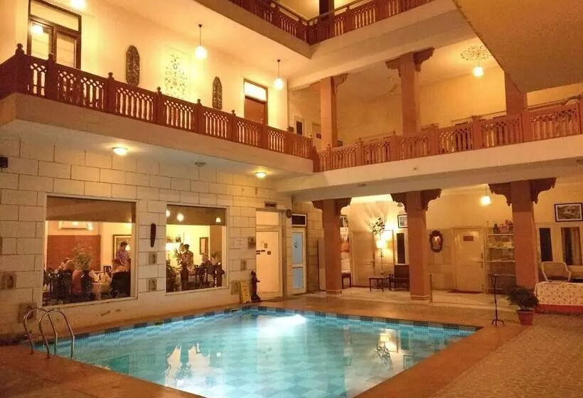 هتل Suryaa Villa   A Boutique Heritage