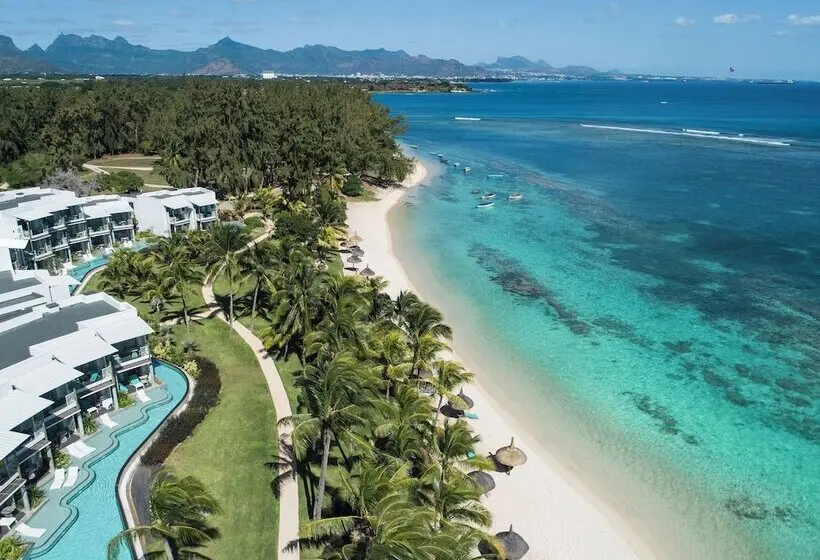 هتل Victoria Beachcomber Resort & Spa