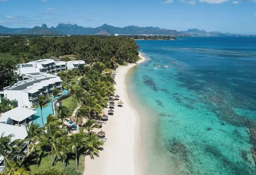 هتل Victoria Beachcomber Resort & Spa