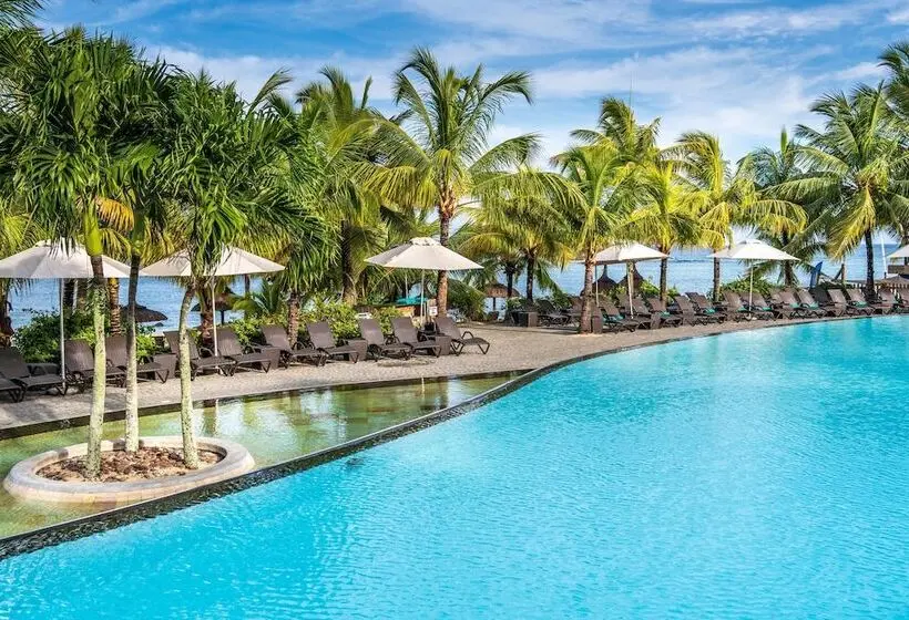 Victoria Beachcomber Resort & Spa