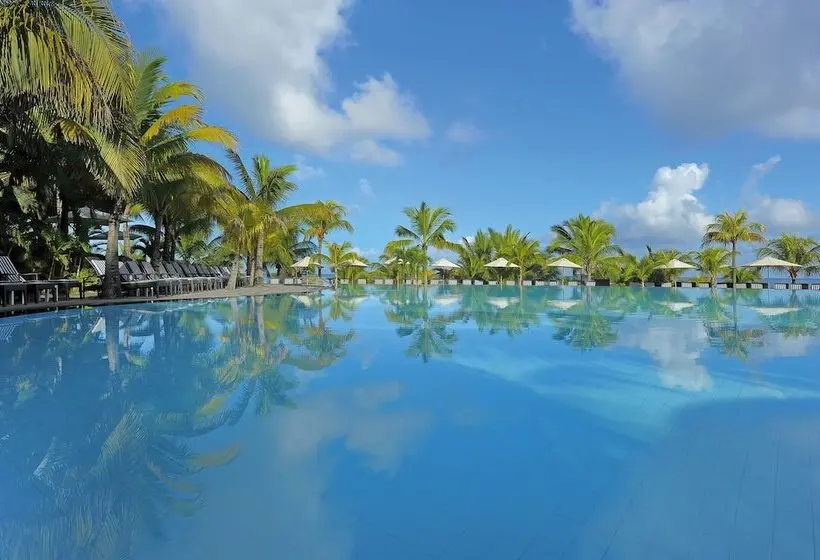 هتل Victoria Beachcomber Resort & Spa