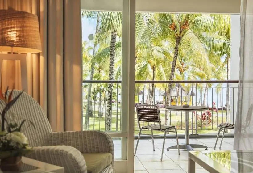هتل Victoria Beachcomber Resort & Spa