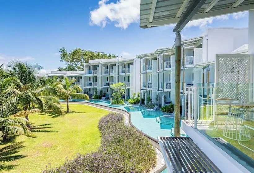هتل Victoria Beachcomber Resort & Spa