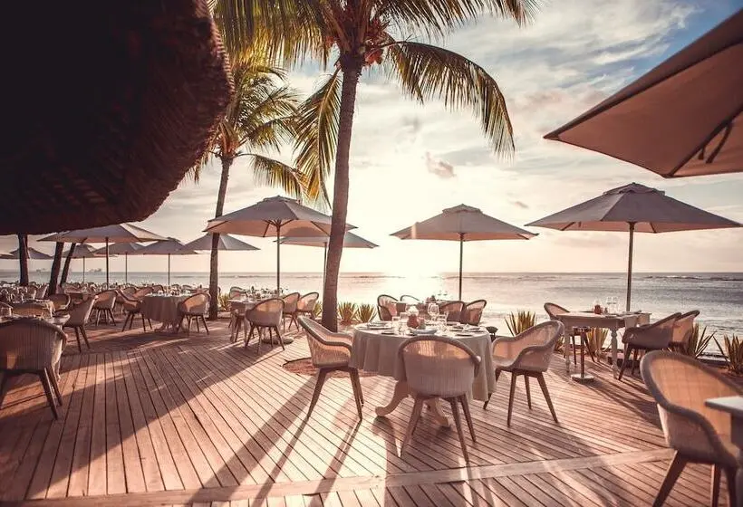 هتل Victoria Beachcomber Resort & Spa