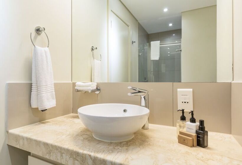 Lawhill Luxury Apartments V & A Waterfront