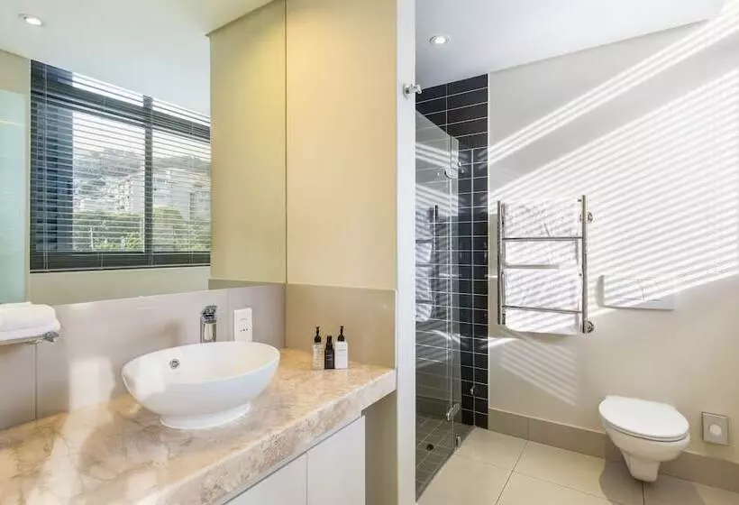 Lawhill Luxury Apartments   V & A Waterfront