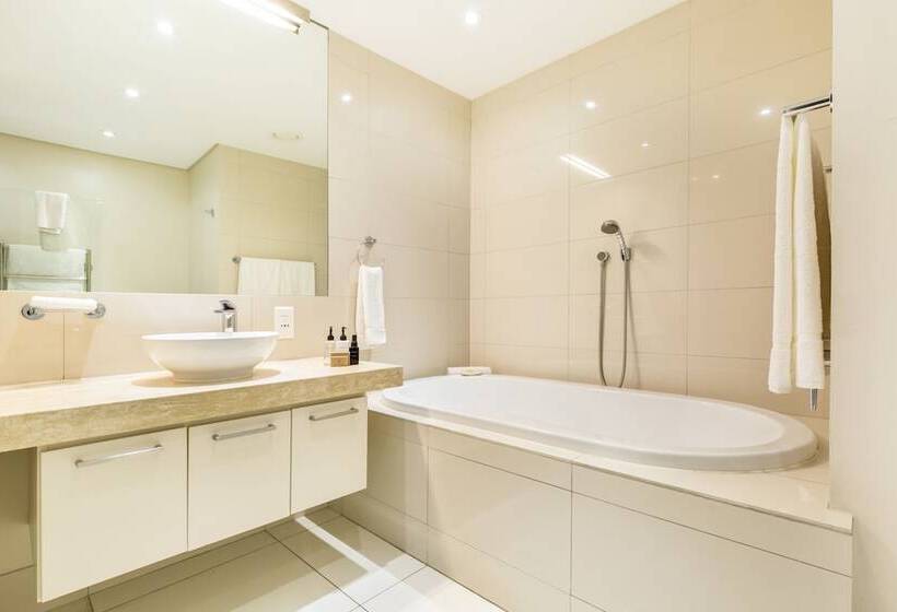 Lawhill Luxury Apartments V & A Waterfront