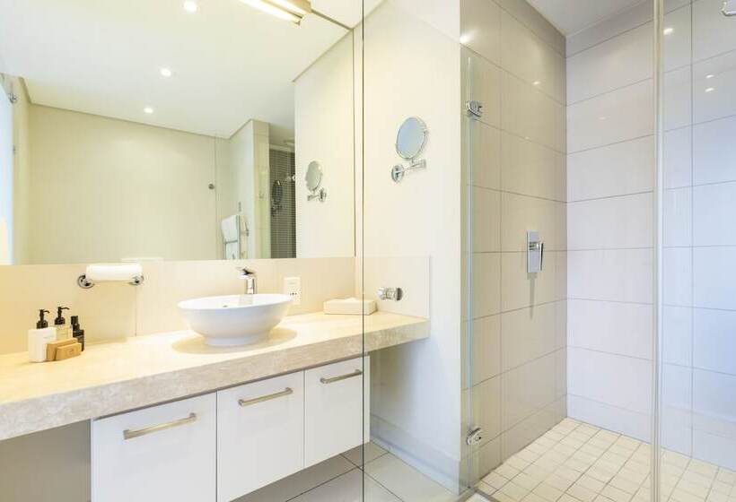 Lawhill Luxury Apartments V & A Waterfront