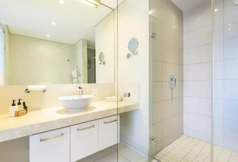 Lawhill Luxury Apartments   V & A Waterfront