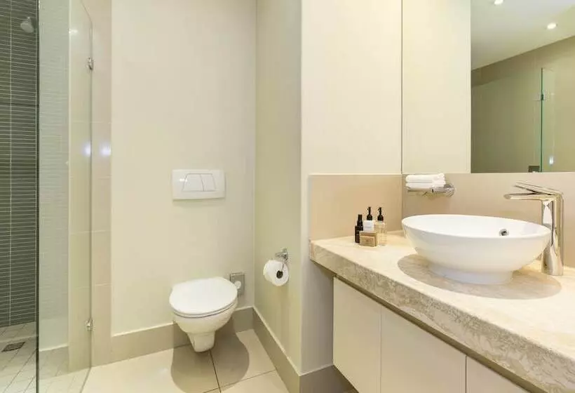 Lawhill Luxury Apartments   V & A Waterfront