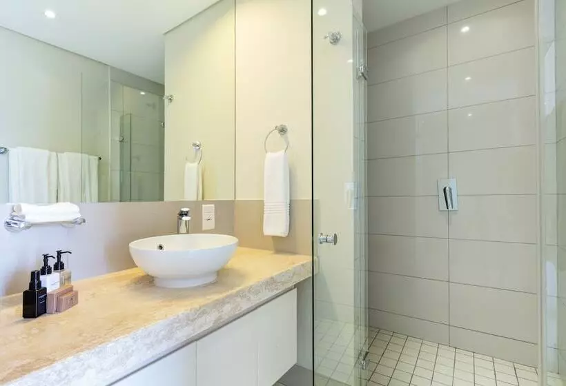 Lawhill Luxury Apartments   V & A Waterfront