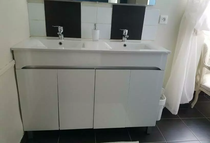 Aamiaismajoitus (B&B) Gîte Mido