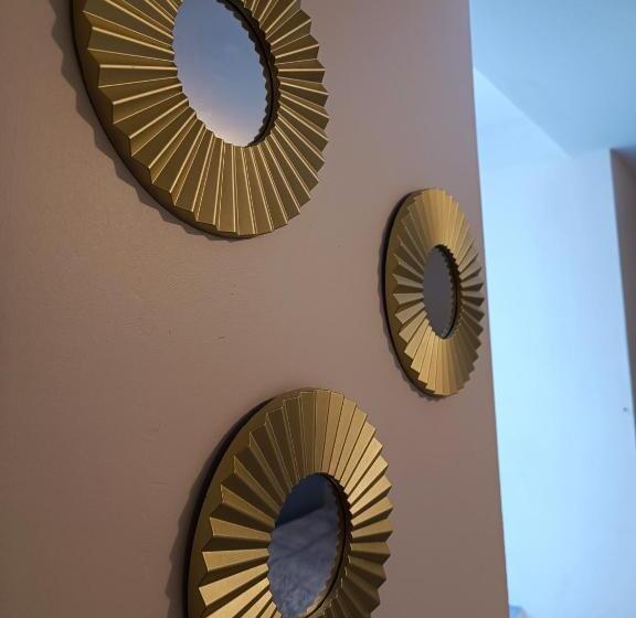 مبيت وإفطار Le Bouddha Besse