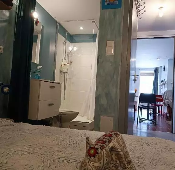 ベッドアンドブレックファースト Le Bouddha Besse