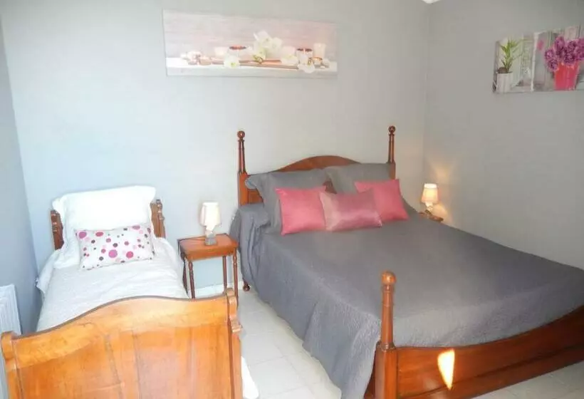 Aamiaismajoitus (B&B) Maison Oxalys