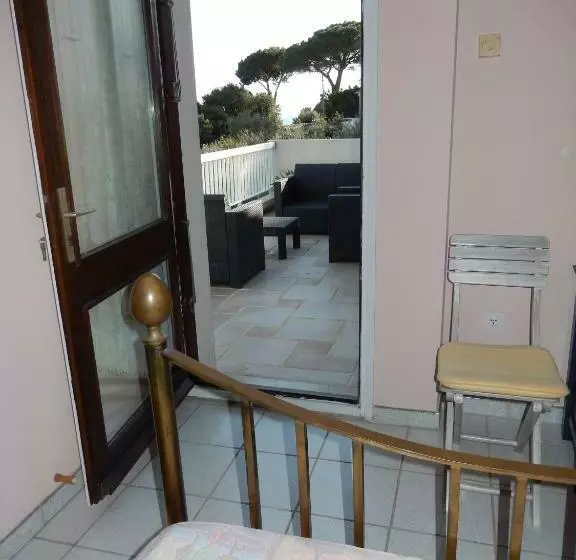 Aamiaismajoitus (B&B) Maison Oxalys