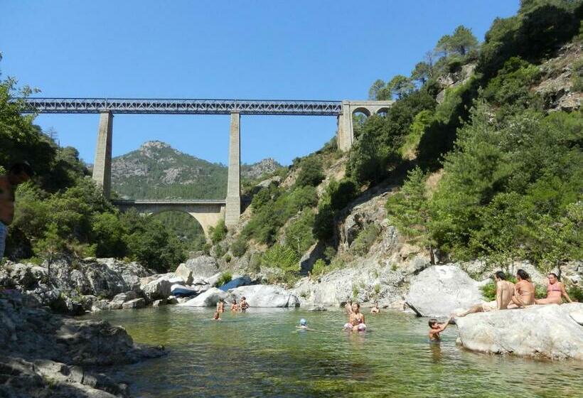 צימר Maison Oxalys