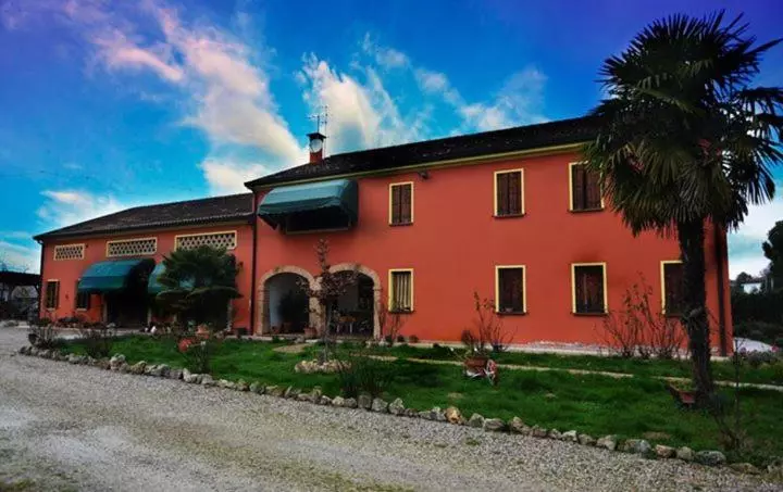 ホテル Agriturismo I Marzemini