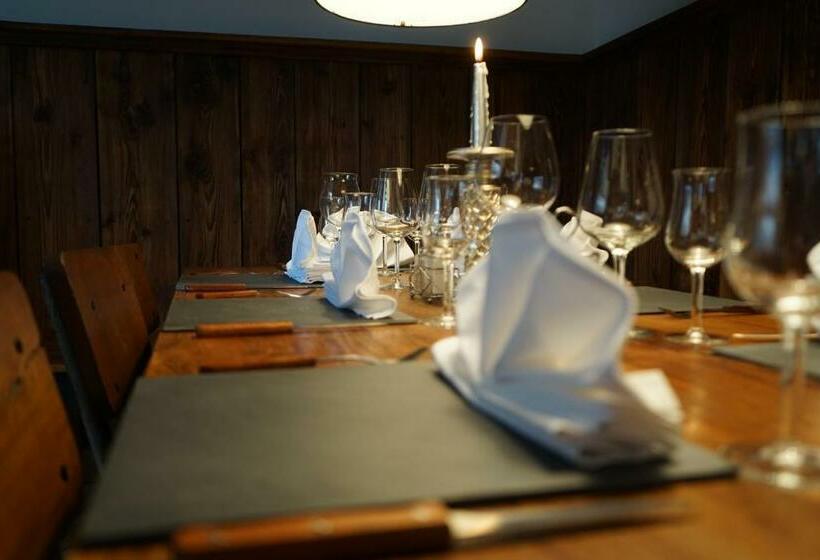 בית מלון כפרי Mara Restaurant &