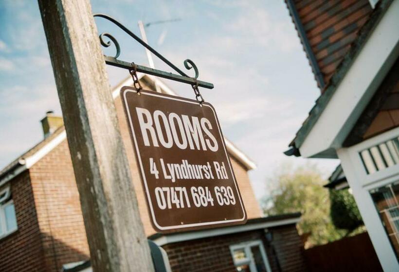 Pensjonat 4 Lyndhurst Rd