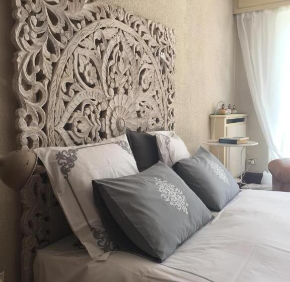 פנסיון La Via Romana Boutique Guest House