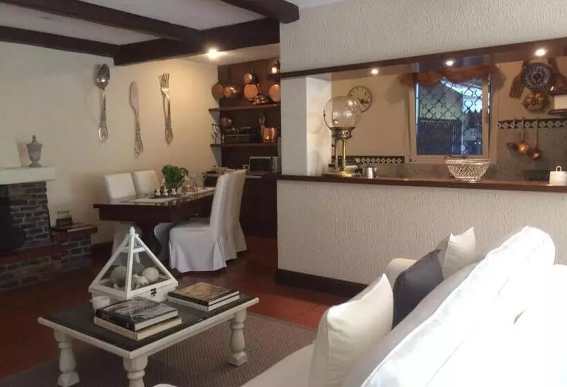 Majatalo La Via Romana Boutique Guest House