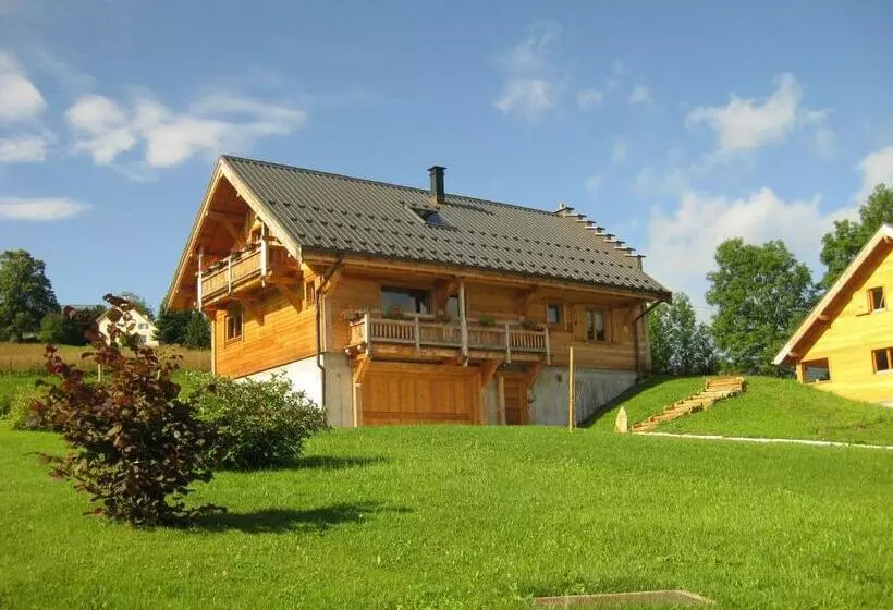 Aamiaismajoitus (B&B) Chambres D Hôtes La Vercouline