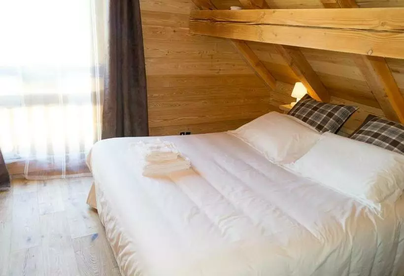 Aamiaismajoitus (B&B) Chambres D Hôtes La Vercouline