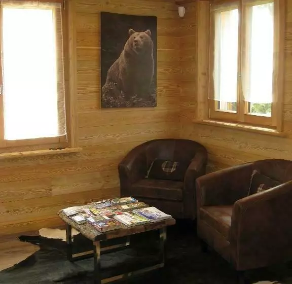 Aamiaismajoitus (B&B) Chambres D Hôtes La Vercouline