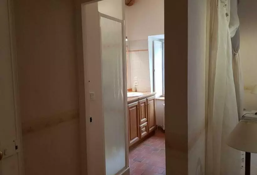 Aamiaismajoitus (B&B) La Taille De Biou