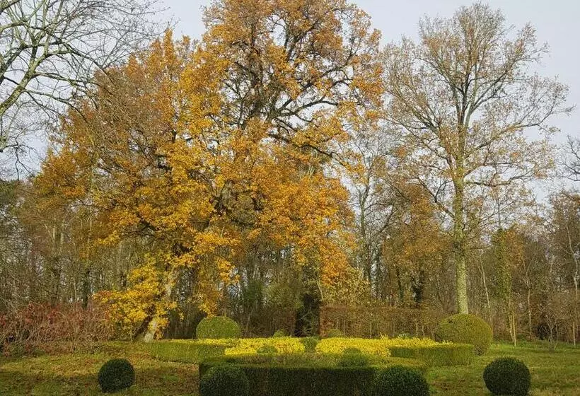 Aamiaismajoitus (B&B) La Taille De Biou