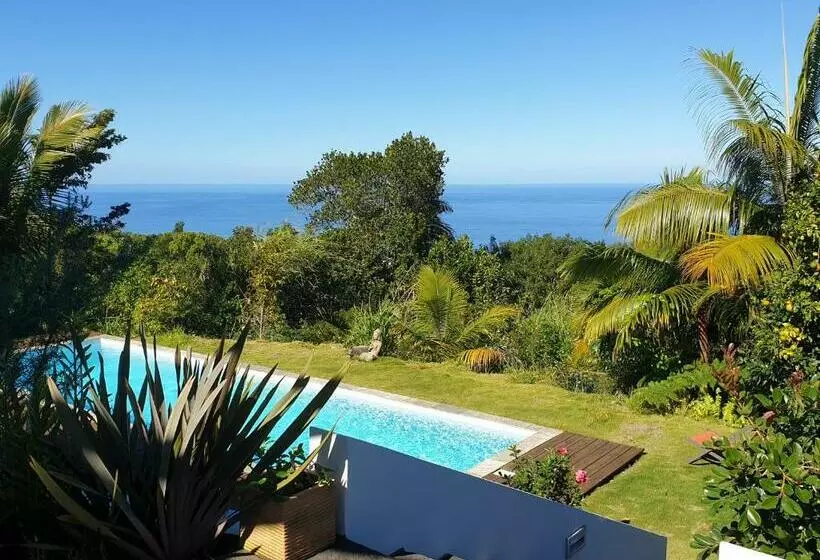 تختخواب و صبحانه Les Coeurs D Amants