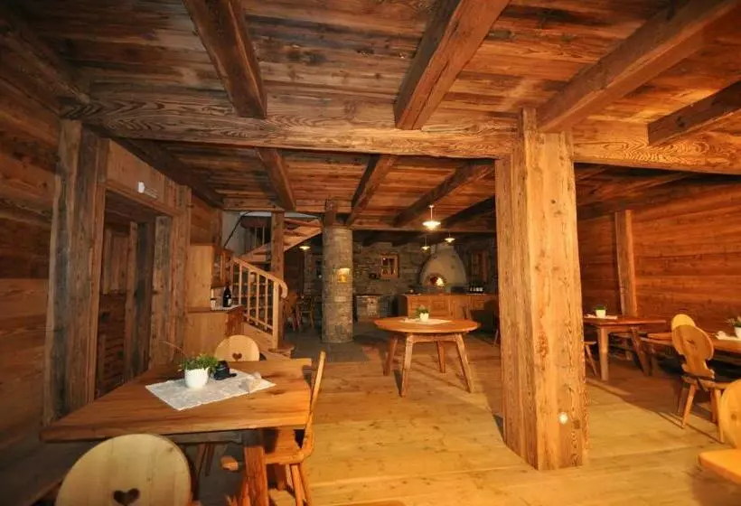 ホテル Gasthof Weisses Kreuz
