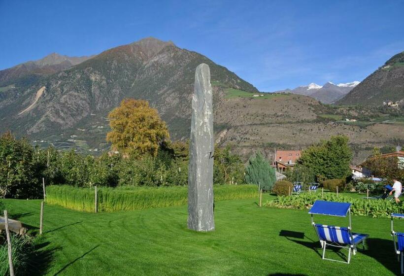 Отель Gasthof Weisses Kreuz