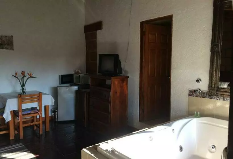 ホテル Rancho Las Joyas Cabañas