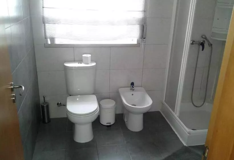 Majatalo Ricky Guesthouse