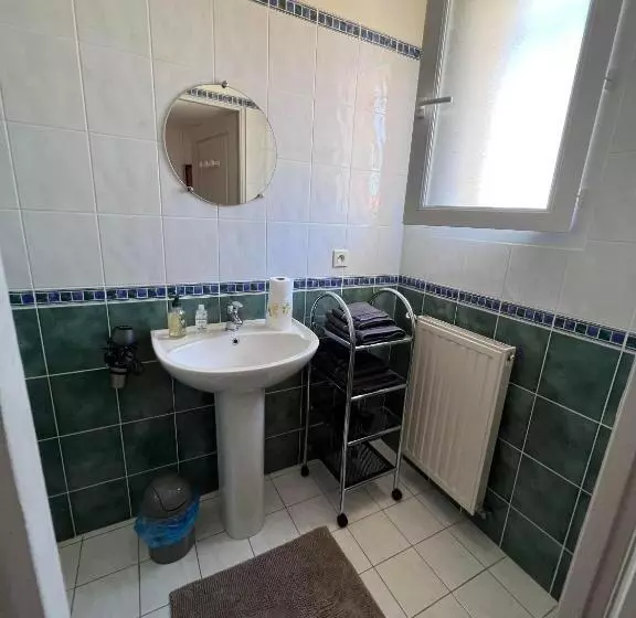 Aamiaismajoitus (B&B) La Chambre Des Amis