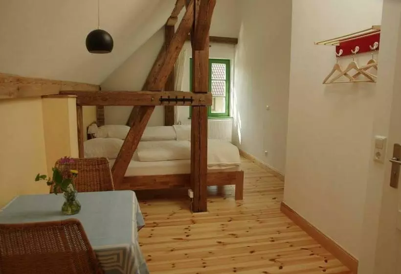 Aamiaismajoitus (B&B) Stützpunkt Trebitz   Gästezimmer Am Europaradweg R1