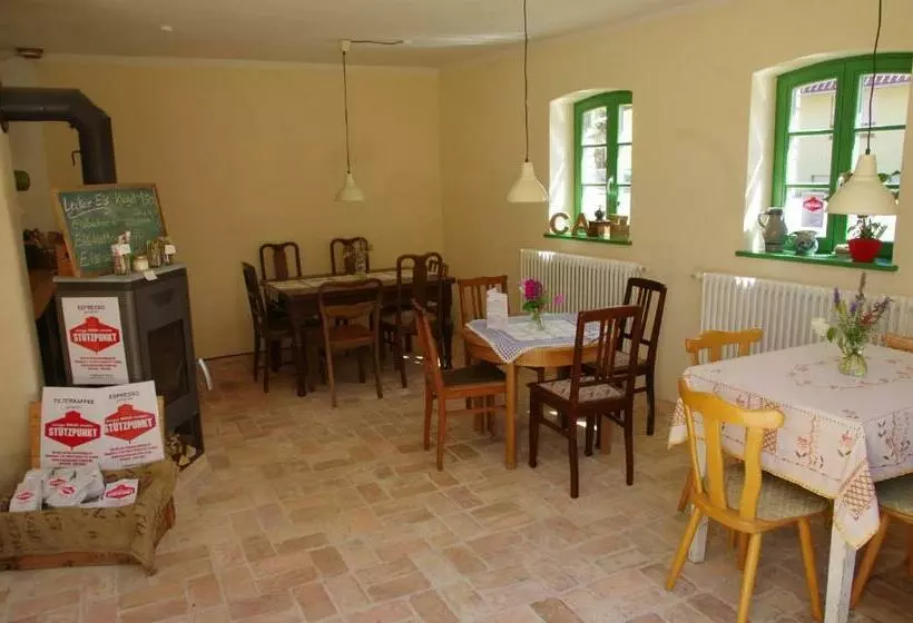 Aamiaismajoitus (B&B) Stützpunkt Trebitz   Gästezimmer Am Europaradweg R1