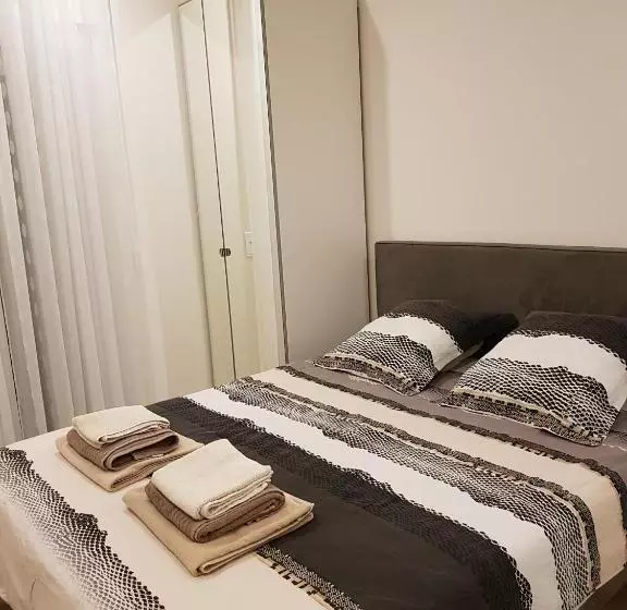 Majatalo 35m2   10 Min De Cdg   30 Min De Paris   10 Du Salon Expo Villepinte