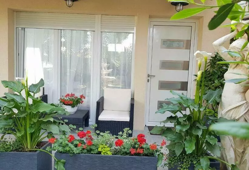 Majatalo 35m2   10 Min De Cdg   30 Min De Paris   10 Du Salon Expo Villepinte