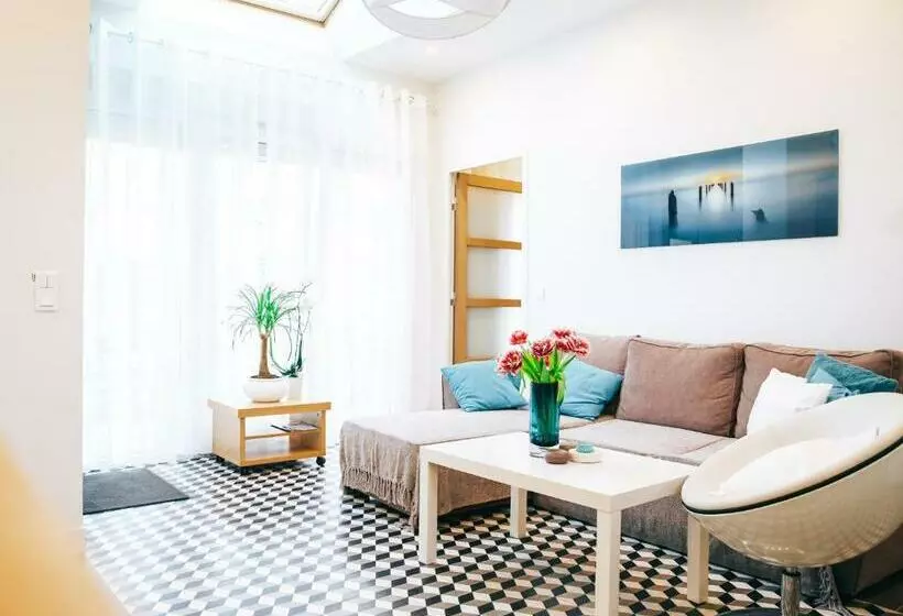 Majatalo 35m2   10 Min De Cdg   30 Min De Paris   10 Du Salon Expo Villepinte