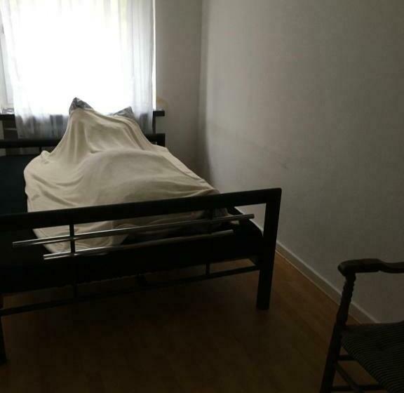 Пансион Apartment In Duisburg Rheinhausen