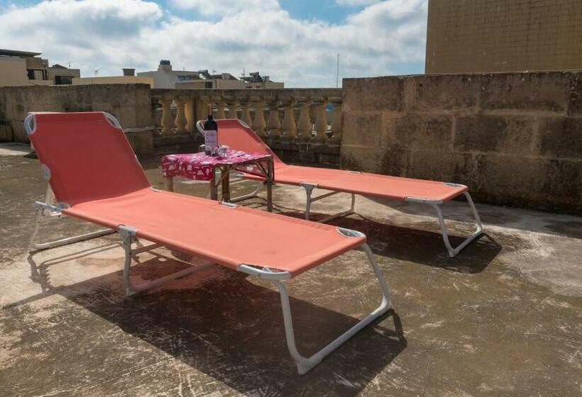 پانسیون Acomodation House Kavarna